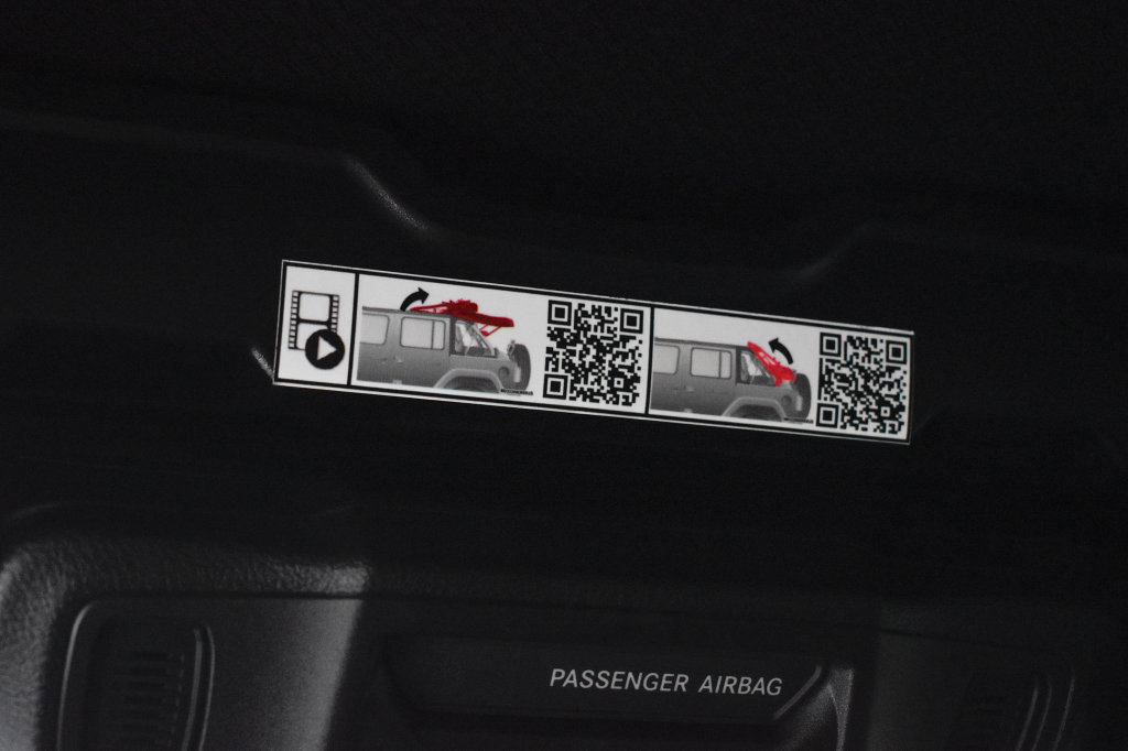 Used 2024 Jeep Wrangler Sport AWD/4WD image 25