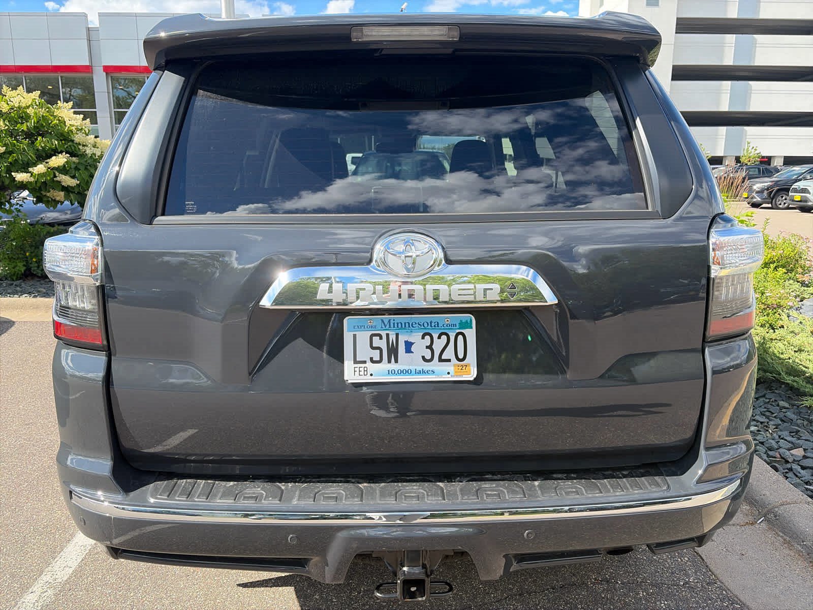 Used 2024 Toyota 4Runner Limited AWD/4WD image 5