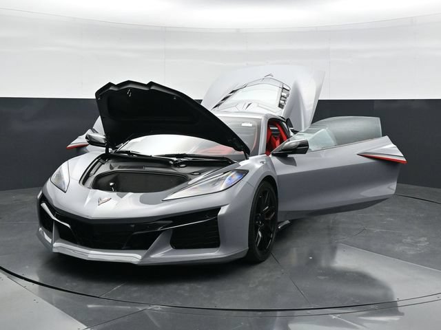 Used 2025 Chevrolet Corvette Z06 w/ Stealth Interior Trim Package RWD image 47