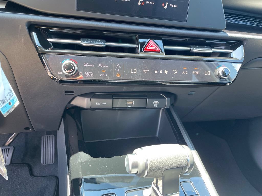New 2026 Kia Niro LX FWD image 14