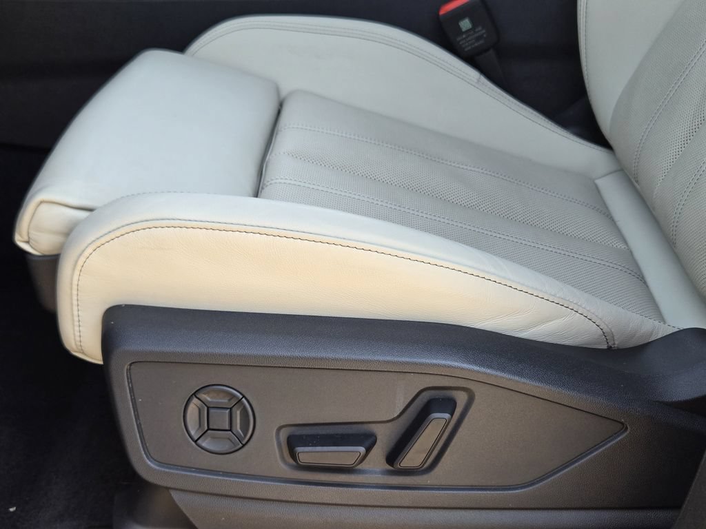 Certified 2025 Audi Q5 Premium Plus w/ Premium Plus AWD/4WD image 31