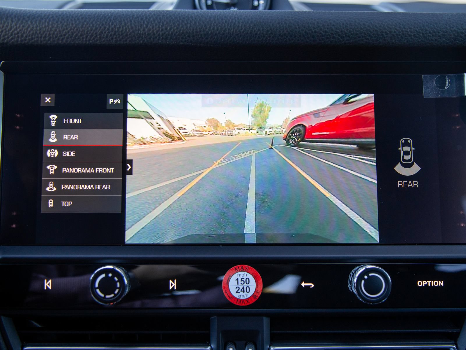 Certified 2024 Porsche Macan S AWD/4WD image 10