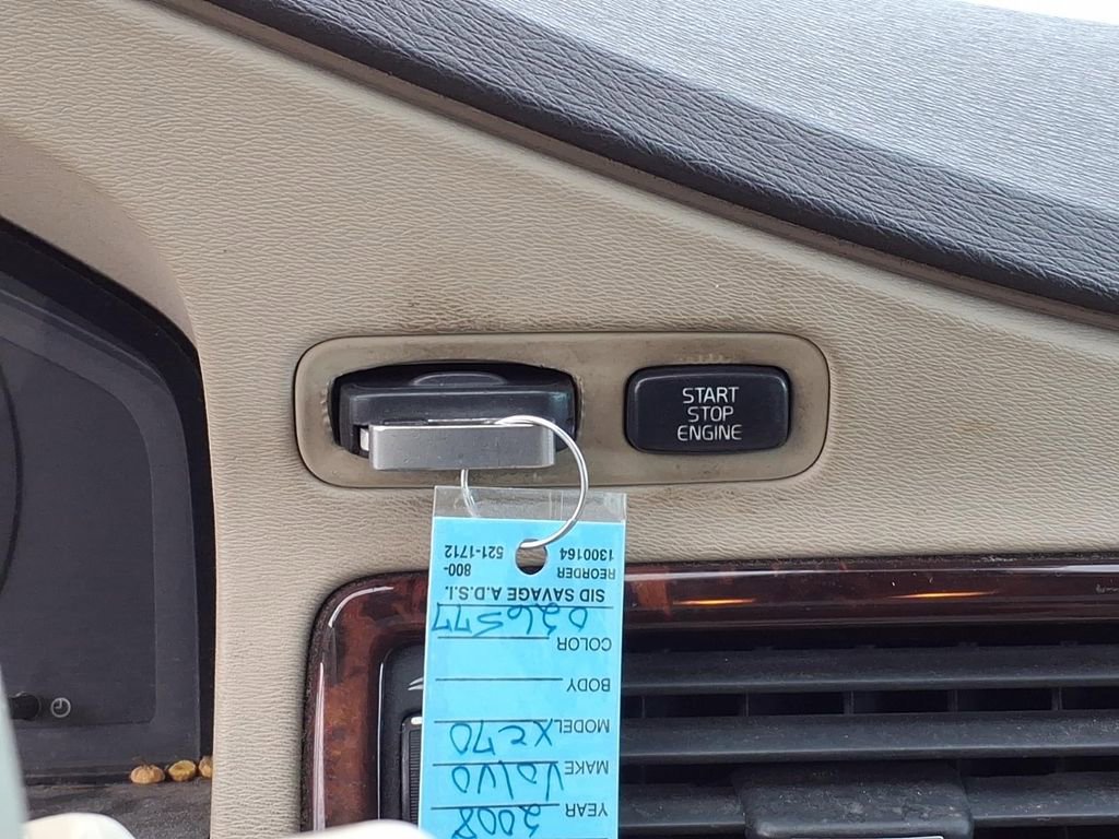 Used 2008 Volvo XC70 3.2 image 26