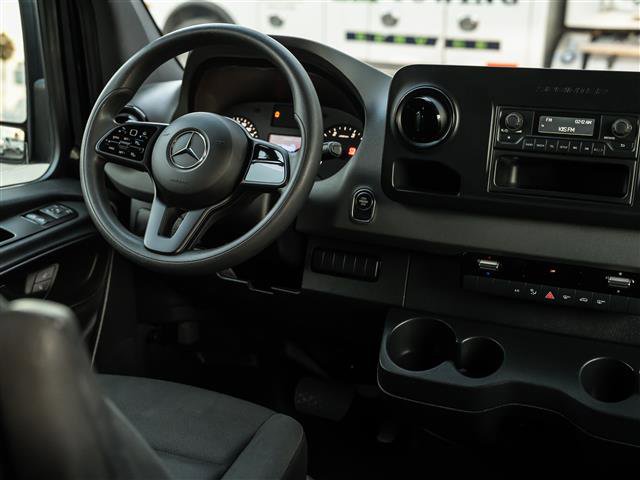 Used 2019 Mercedes-Benz Sprinter 170 image 23