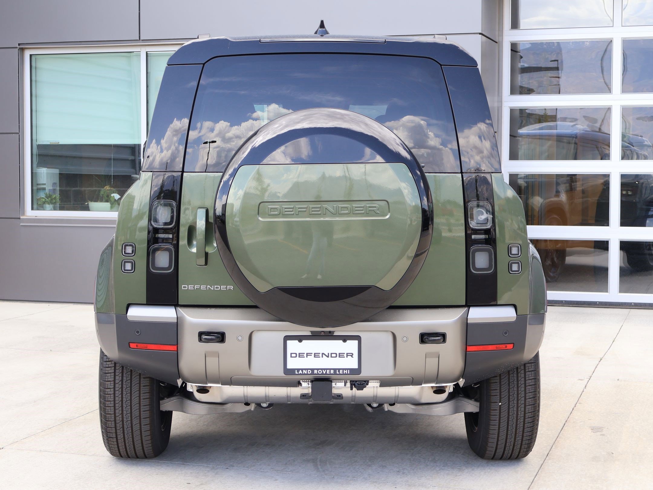 New 2026 Land Rover Defender 110 S AWD/4WD image 7