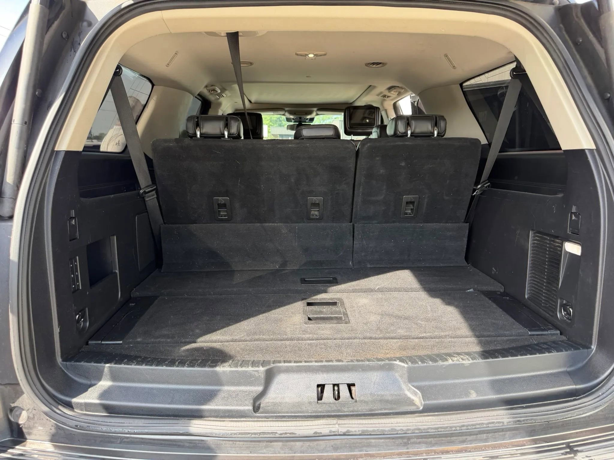 Used 2018 Ford Expedition Max Platinum image 12