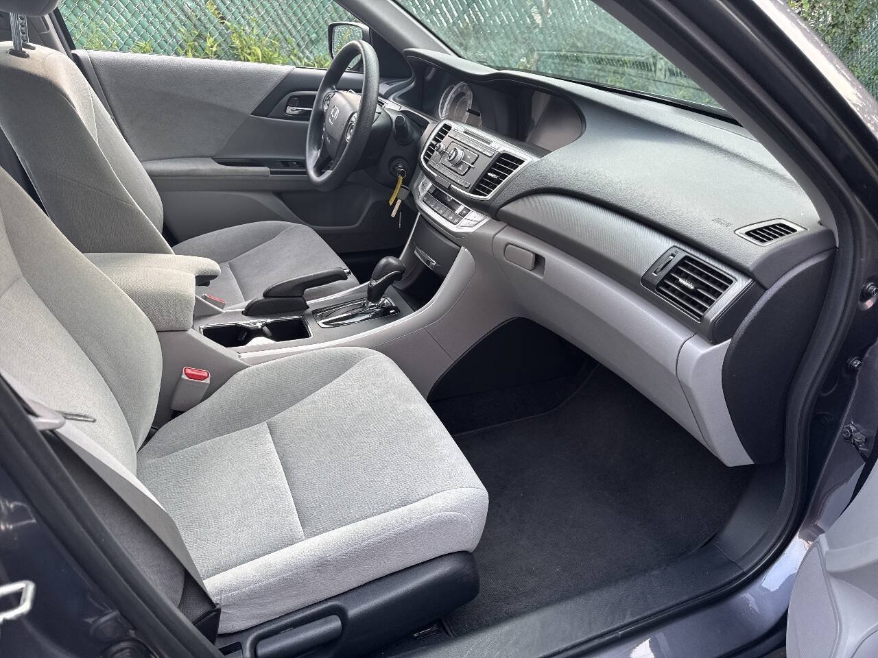 Used 2013 Honda Accord LX image 24