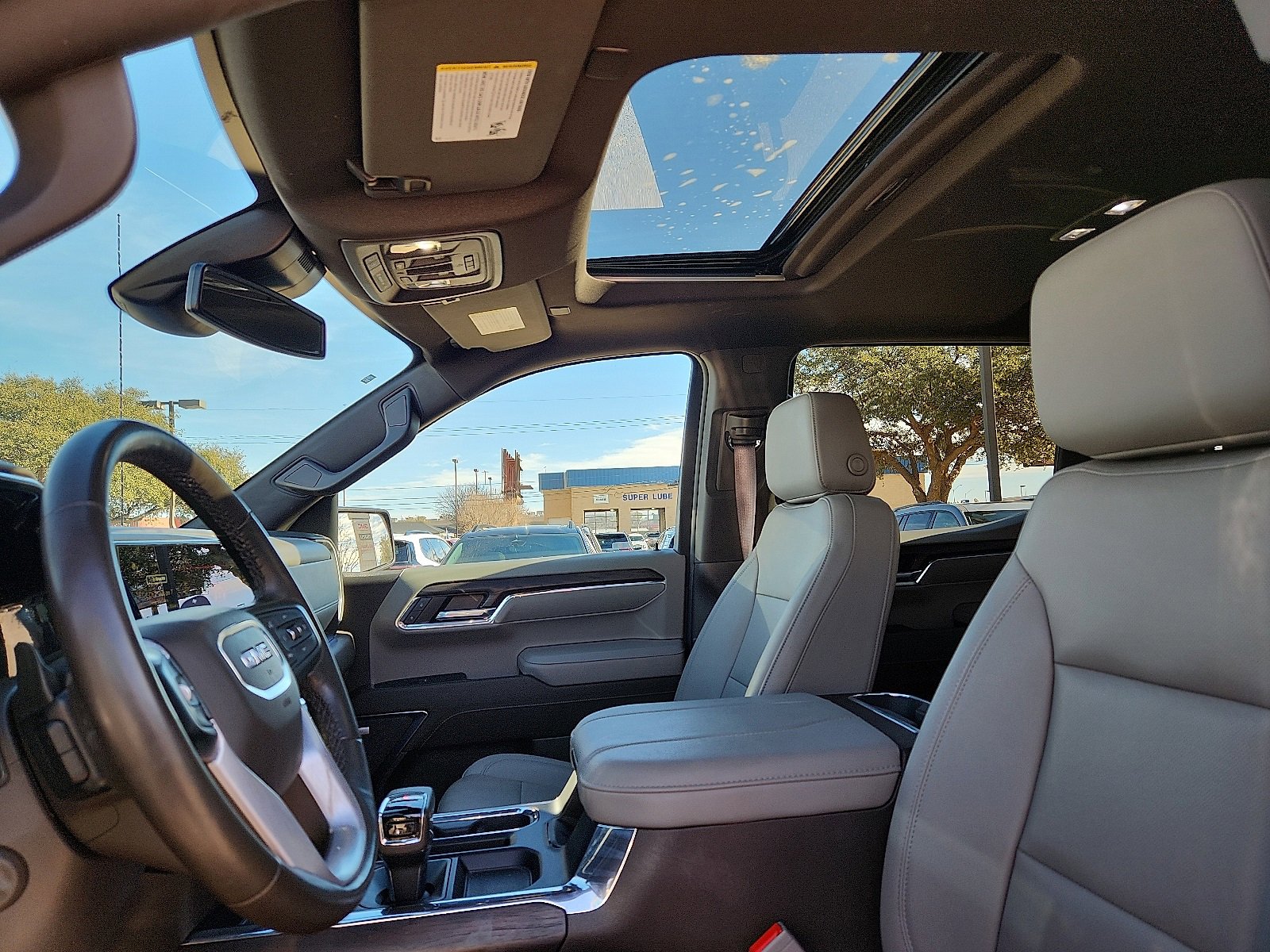 Used 2024 GMC Sierra 1500 SLT image 14