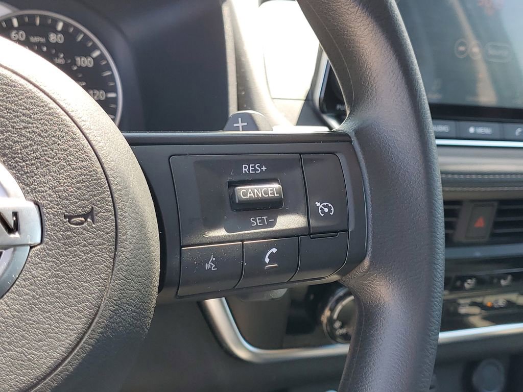 Used 2021 Nissan Rogue S AWD/4WD image 24