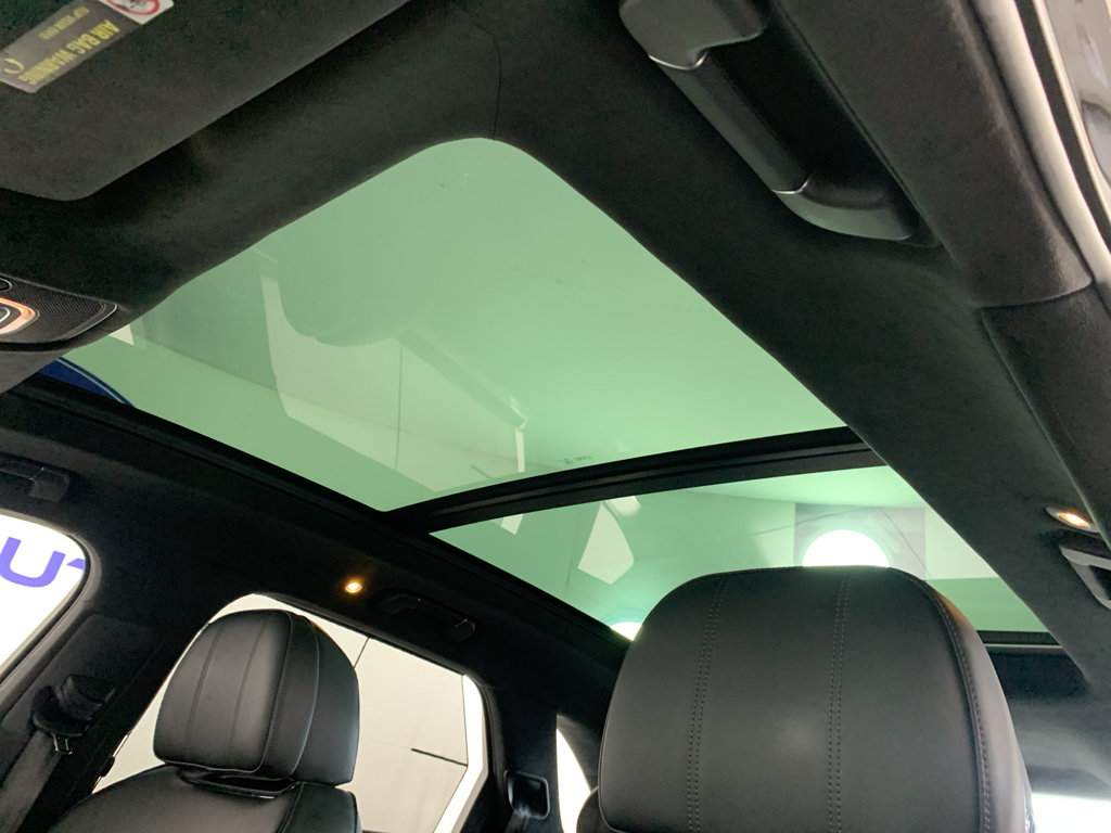Used 2023 Bentley Bentayga AWD/4WD image 29
