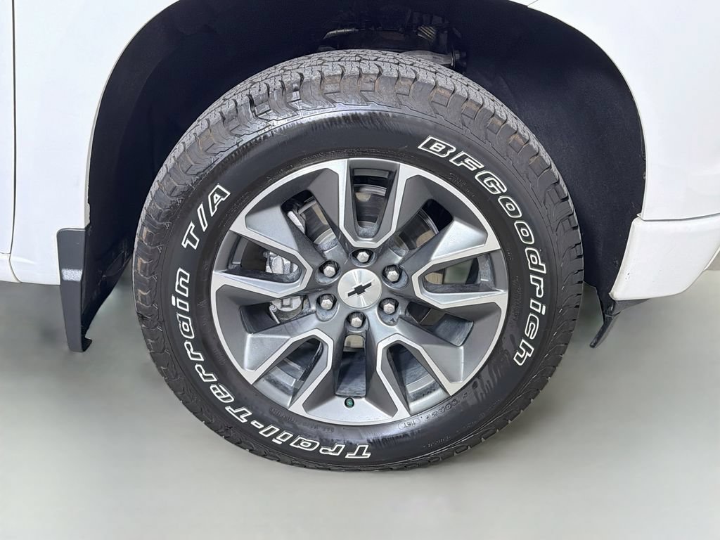 Used 2024 Chevrolet Silverado 1500 RST AWD/4WD image 28