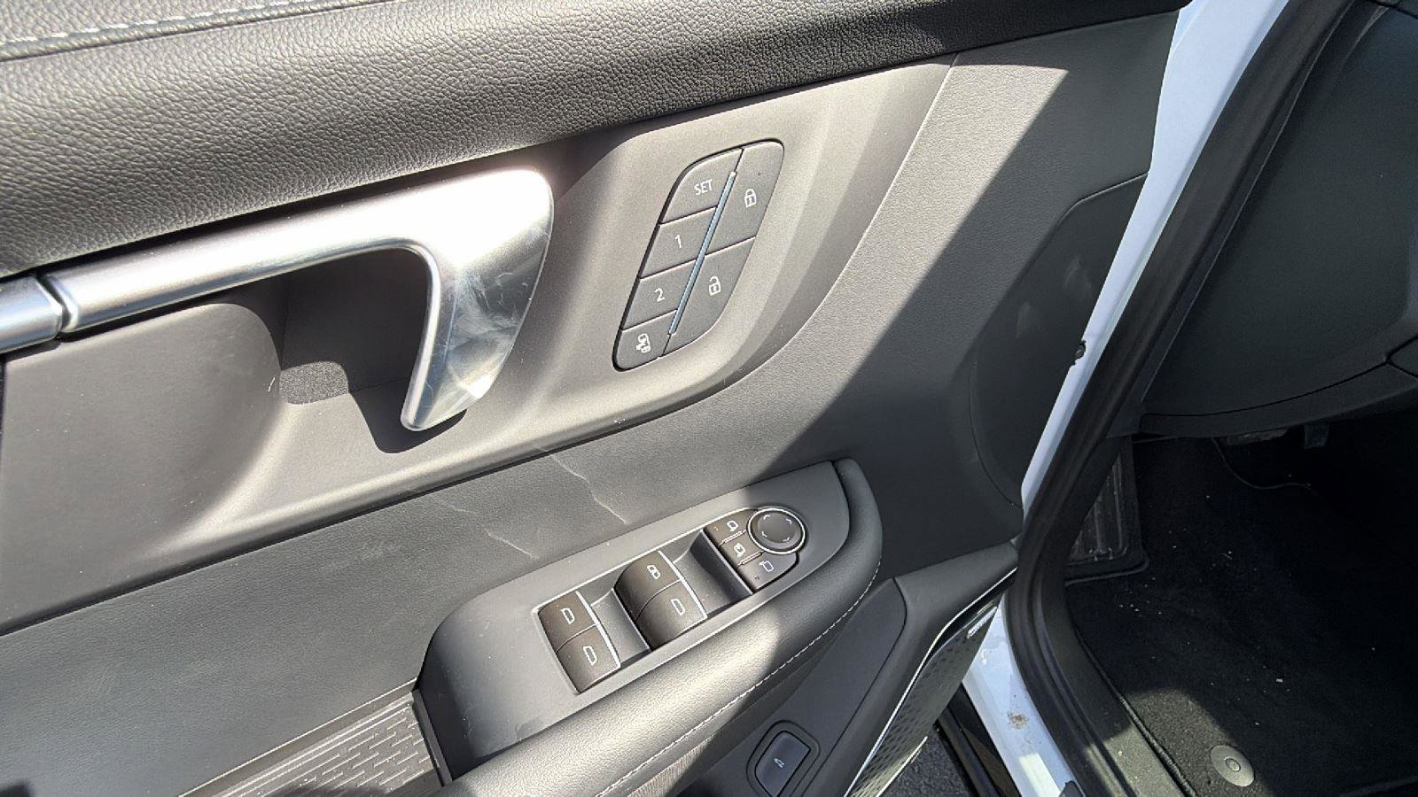 New 2026 Buick Enclave Sport Touring w/ Super Cruise Package image 16
