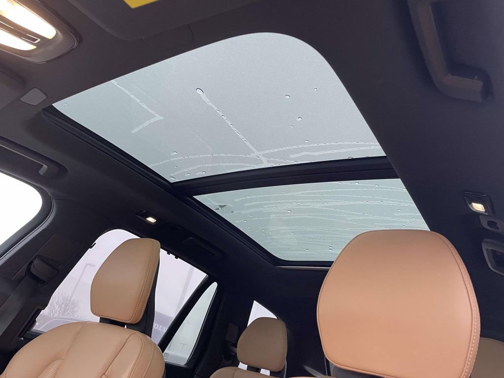 Used 2024 Volvo XC90 T8 Ultimate w/ Protection Package Premier image 10