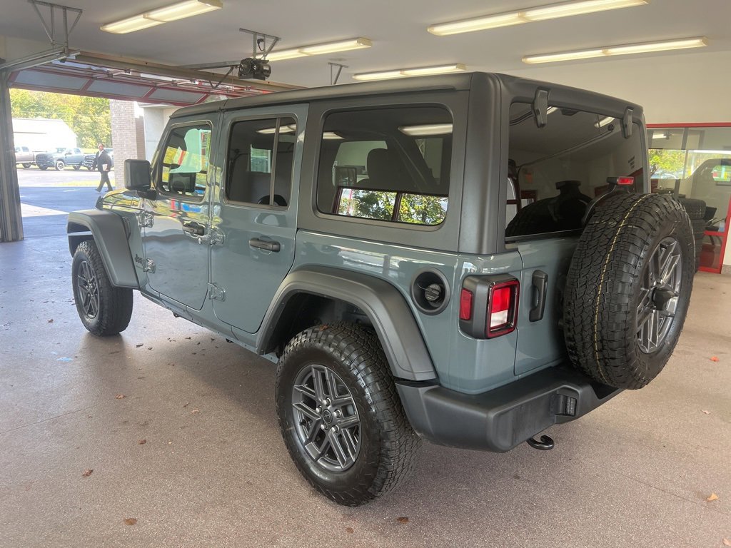 Certified 2025 Jeep Wrangler Sport S image 20