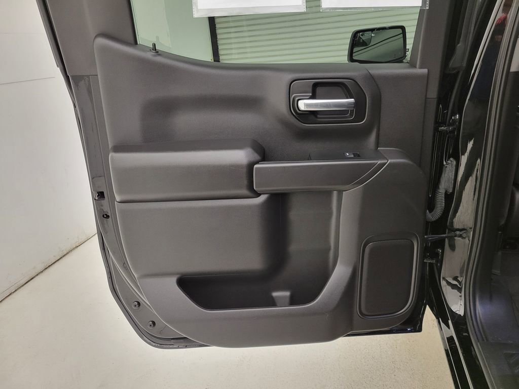 Used 2024 Chevrolet Silverado 1500 Custom image 40