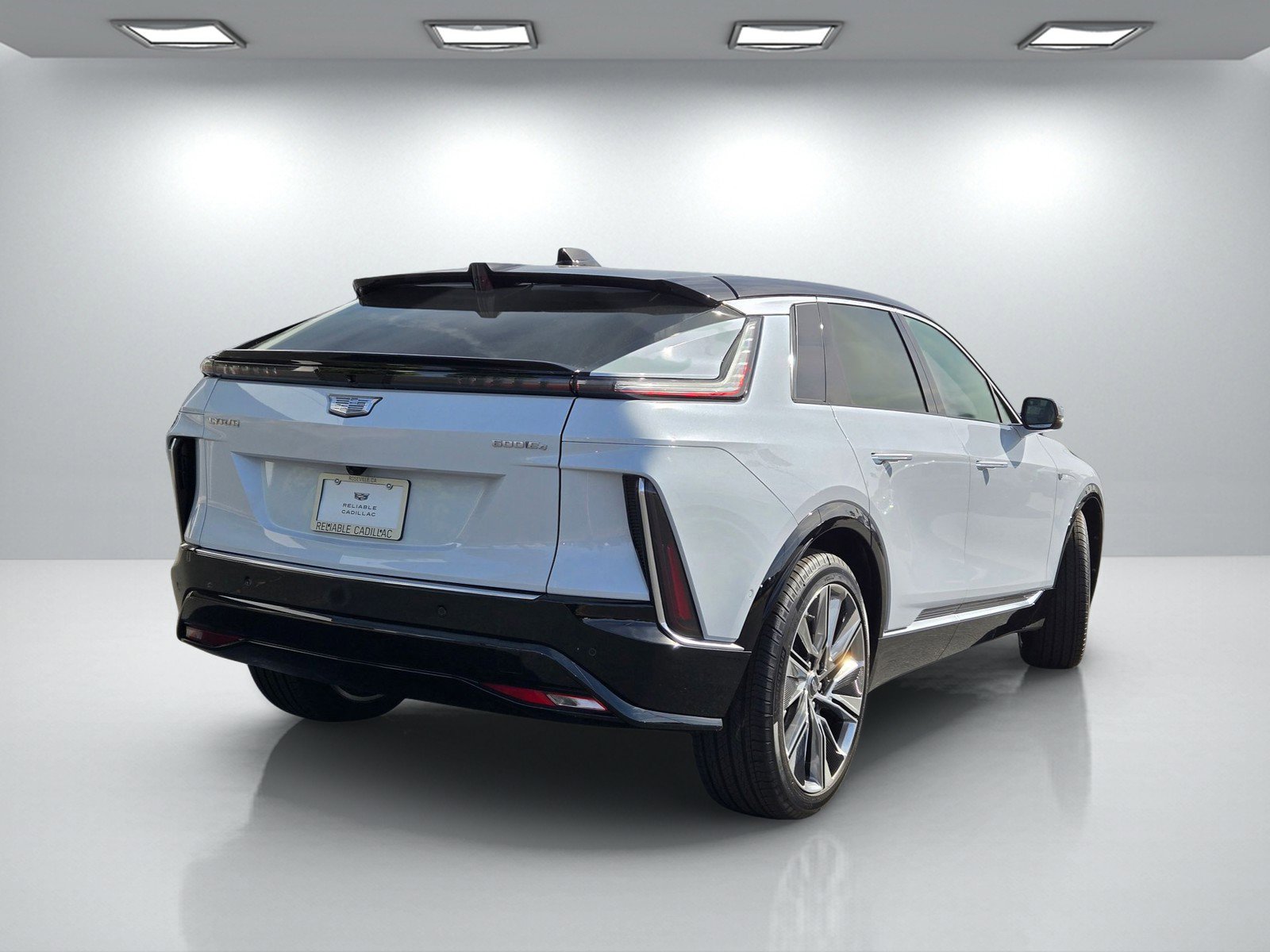 New 2026 Cadillac Lyriq Signature Luxury w/ Nappa Leather Package image 4