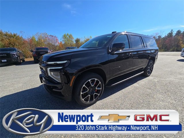New 2025 Chevrolet Suburban RST w/ RST Capability Package