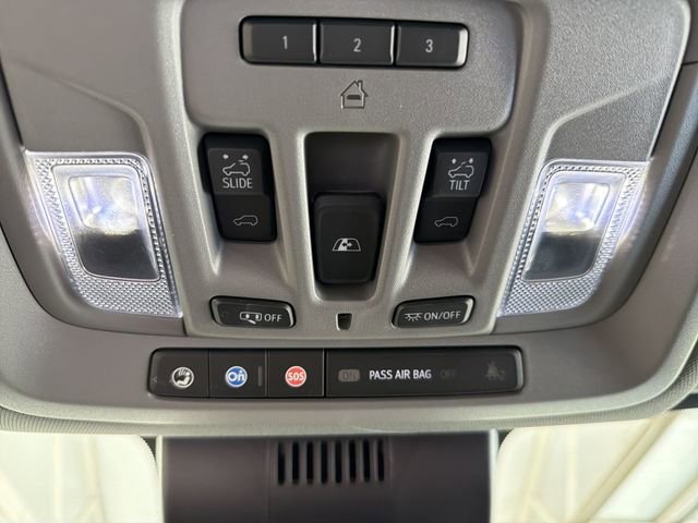 Used 2022 Chevrolet Silverado 1500 LTZ w/ LTZ Premium Package AWD/4WD image 34