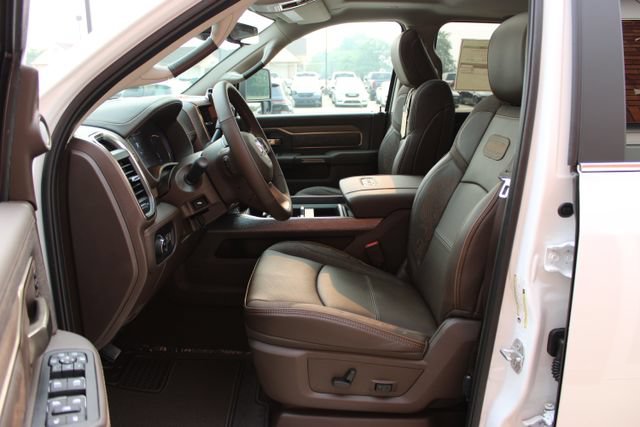 New 2026 RAM 2500 Limited AWD/4WD image 18