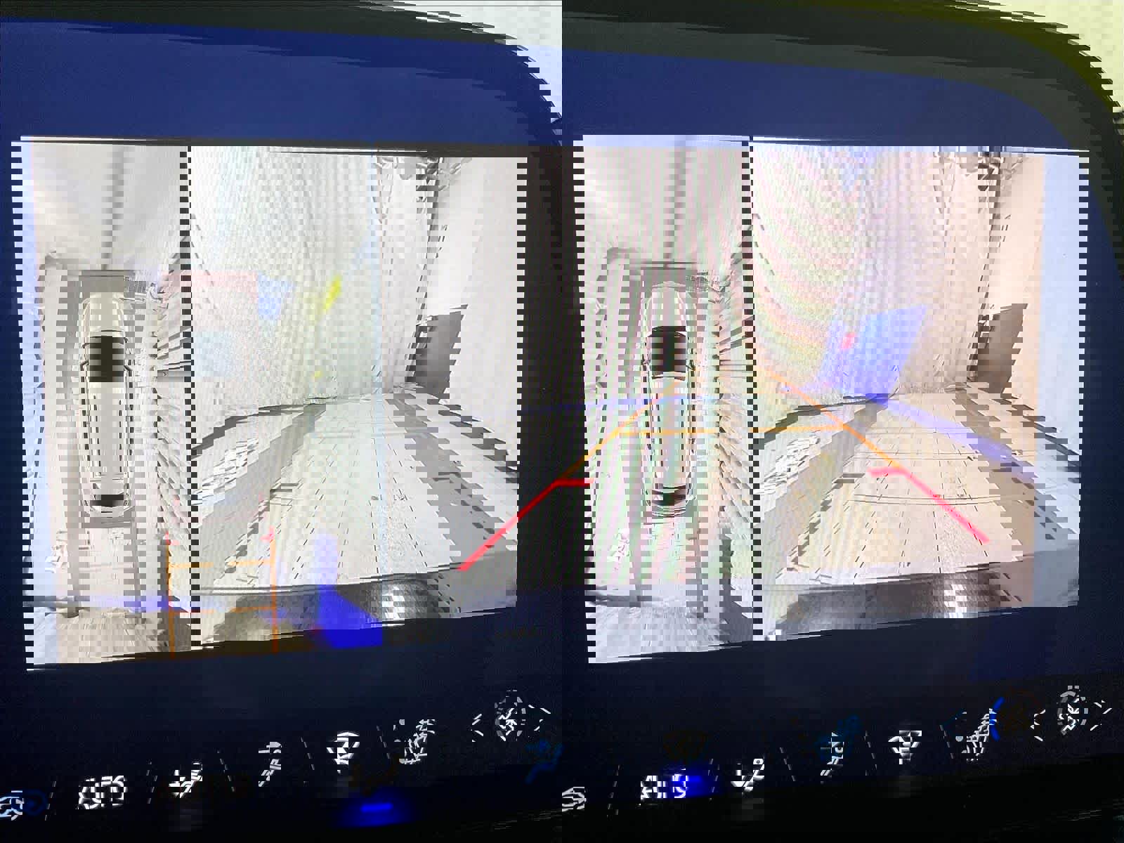 Used 2025 Chevrolet Equinox EV LT w/ Convenience Package image 20