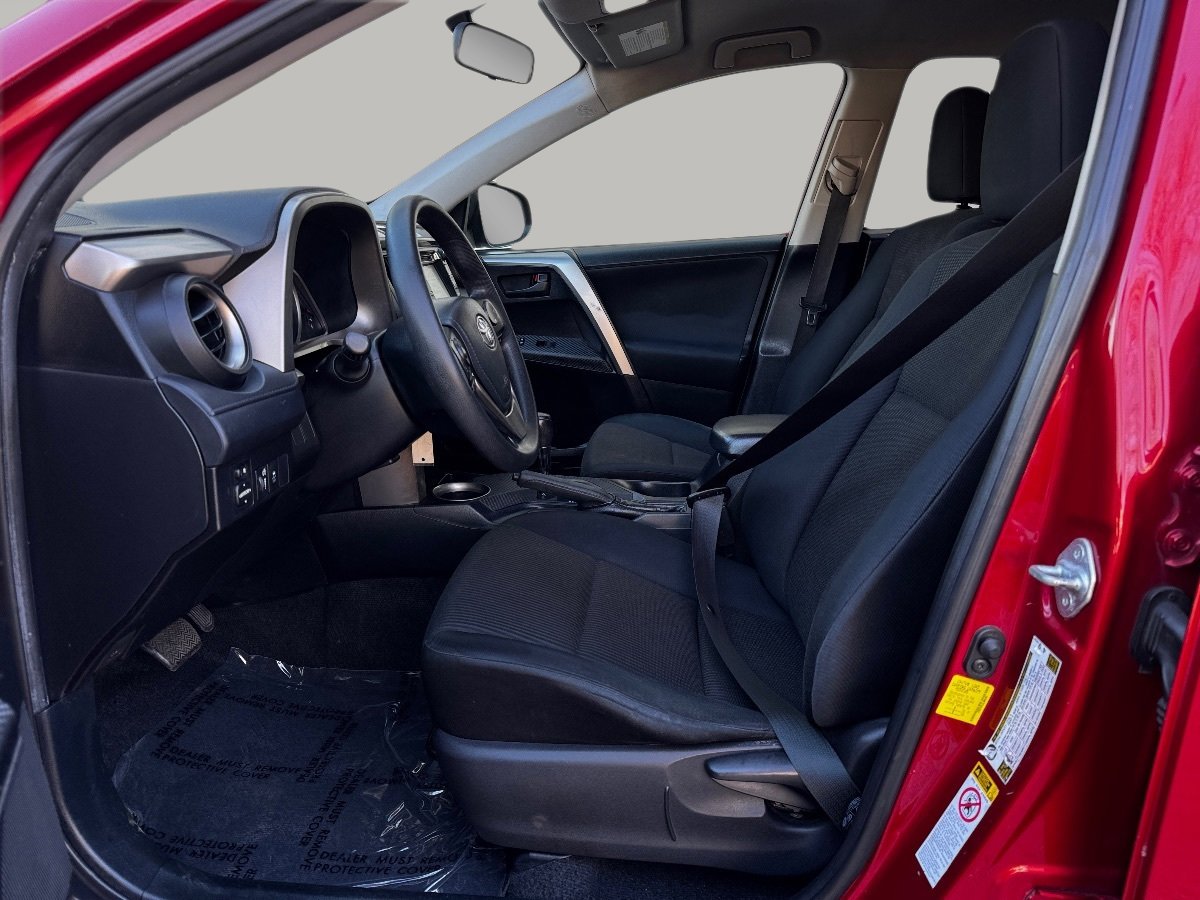 Used 2014 Toyota RAV4 LE FWD image 16