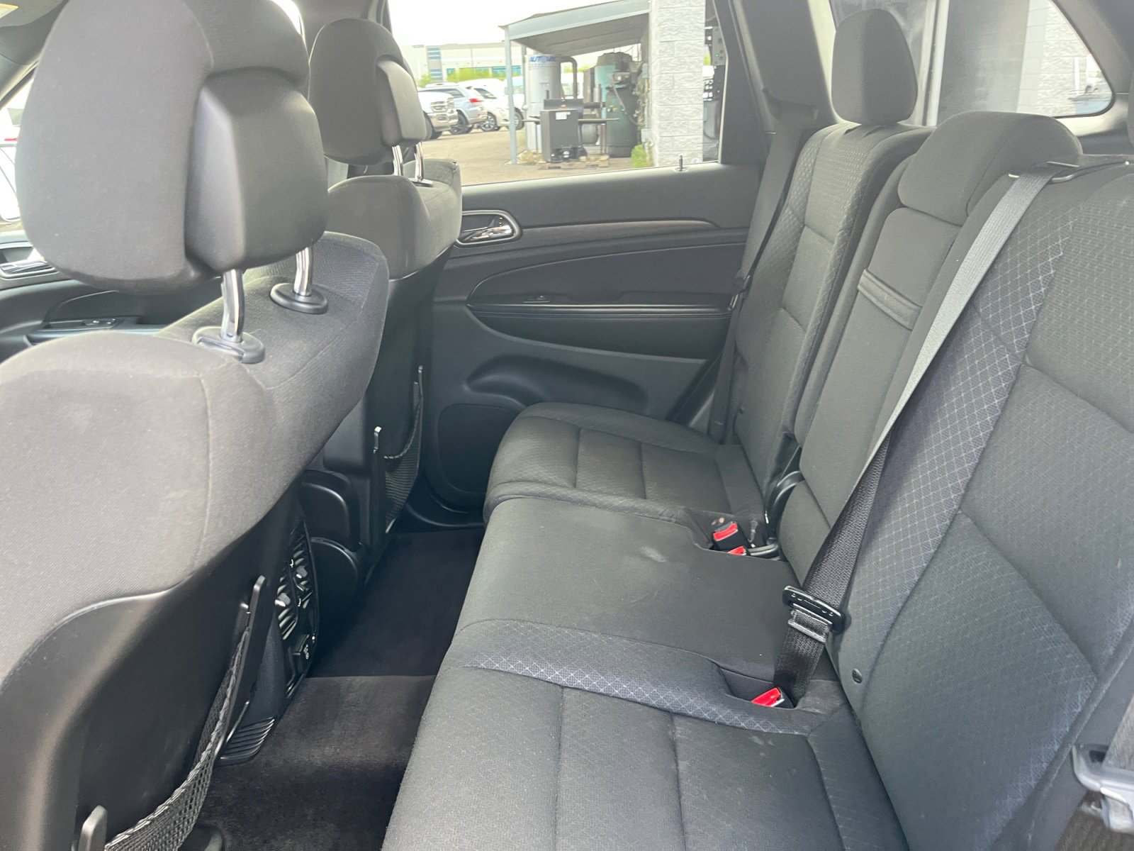 Used 2018 Jeep Grand Cherokee Laredo image 17