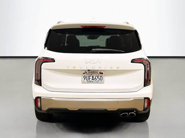 Certified 2025 Kia Telluride EX w/ EX Captain's Chair Package FWD image 6