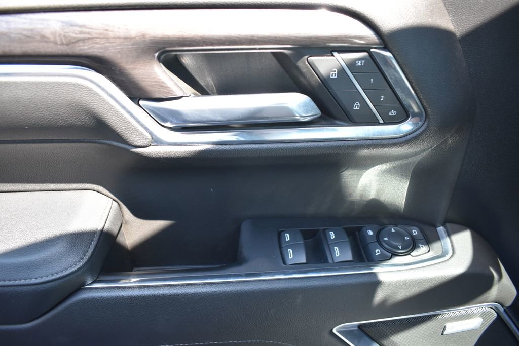 Used 2023 Chevrolet Silverado 1500 LTZ w/ Technology Package image 12