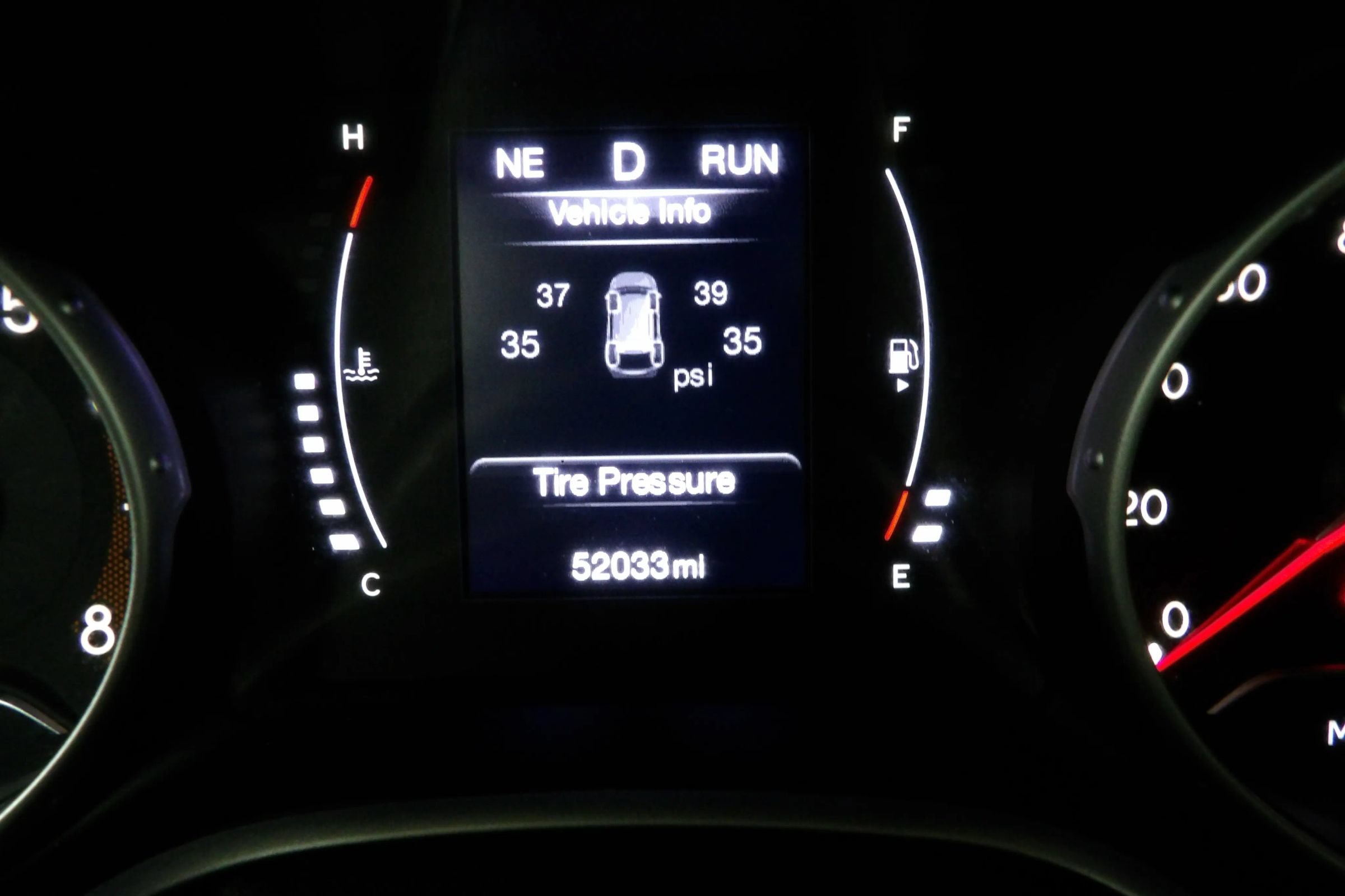 Used 2019 Jeep Compass Latitude w/ Cold Weather Group AWD/4WD image 19