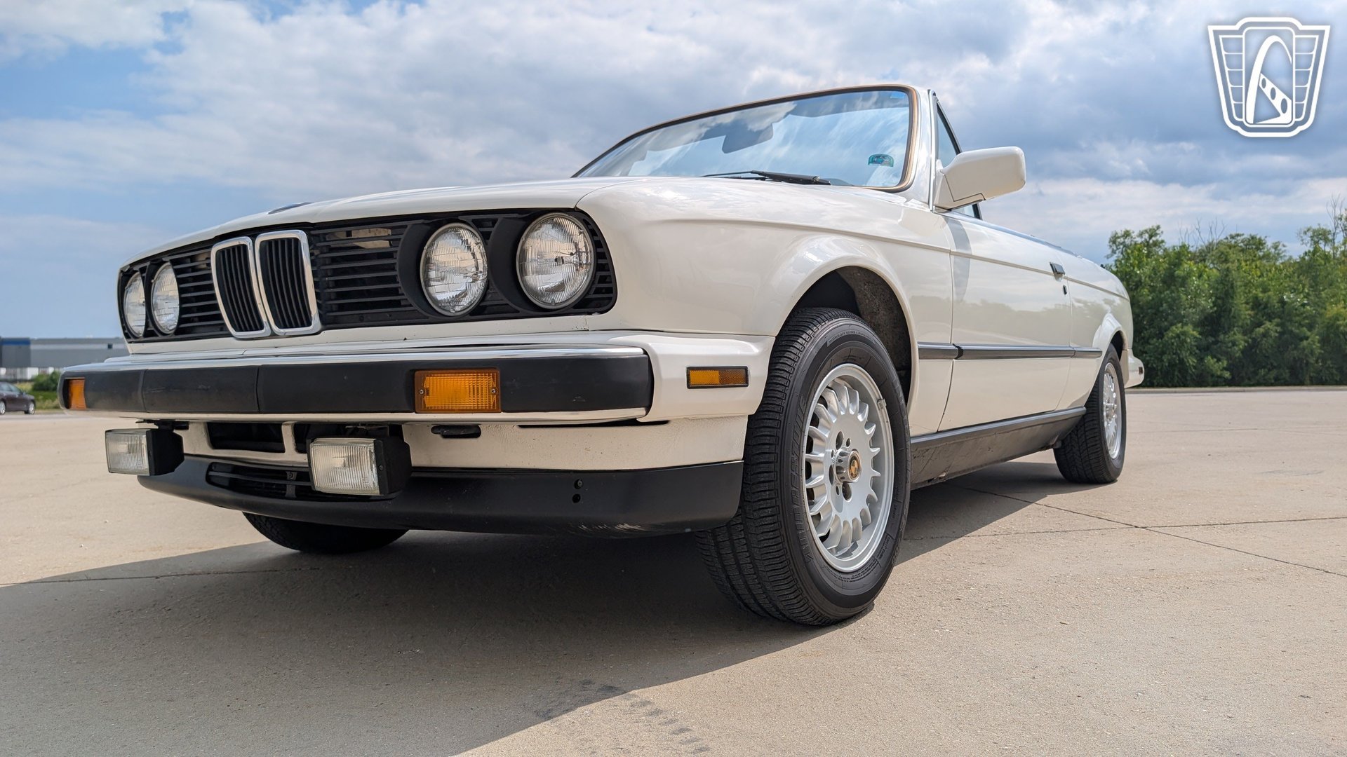 Used 1987 BMW 325i Convertible RWD image 4