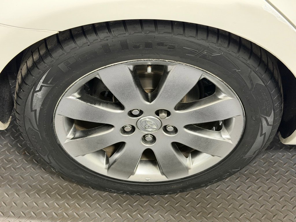 Used 2006 Toyota Avalon XL FWD image 19