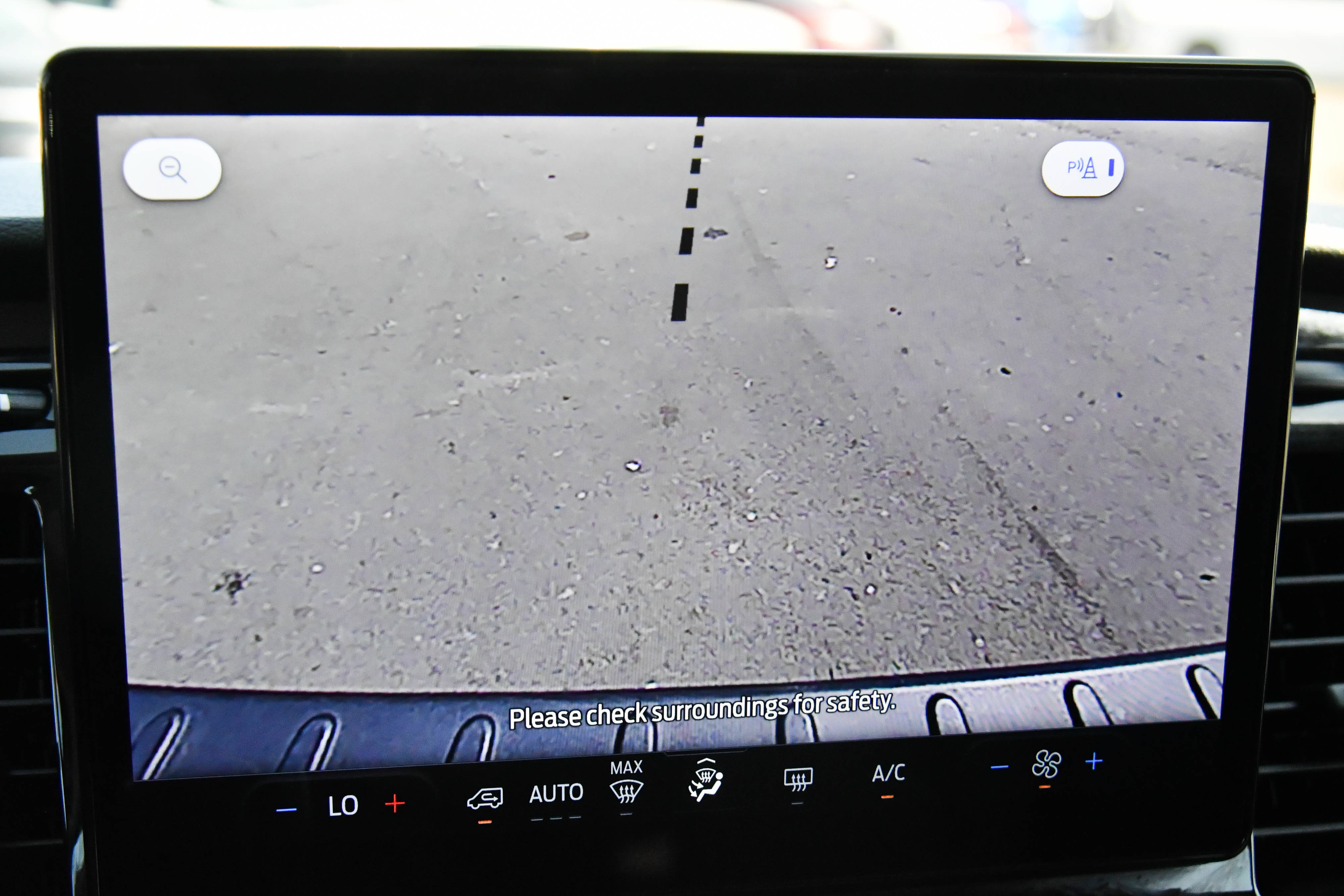 Used 2024 Ford Transit 350 XLT RWD image 21