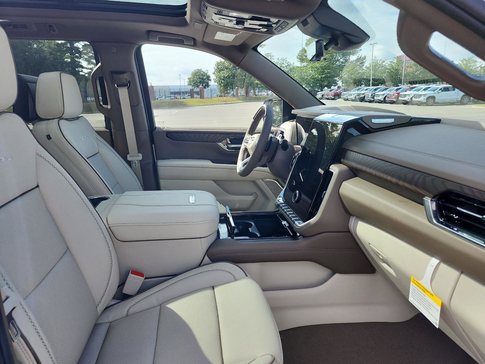 New 2026 GMC Yukon Denali image 6