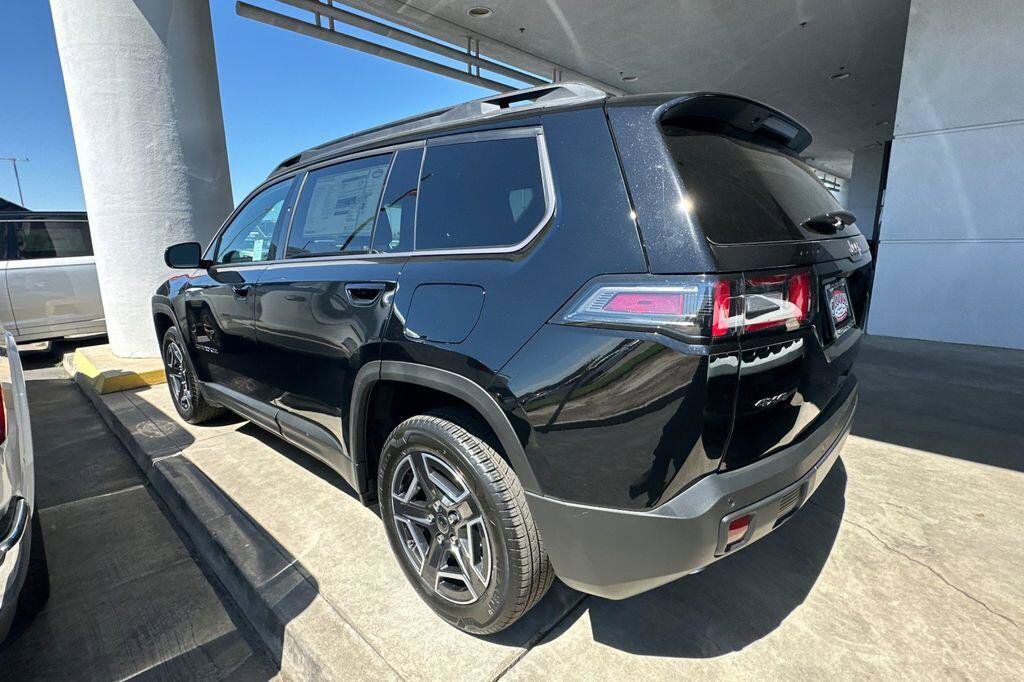 New 2026 Jeep Cherokee Limited image 7