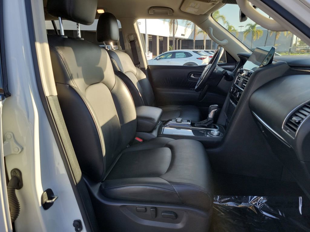Used 2024 Nissan Armada SV image 18