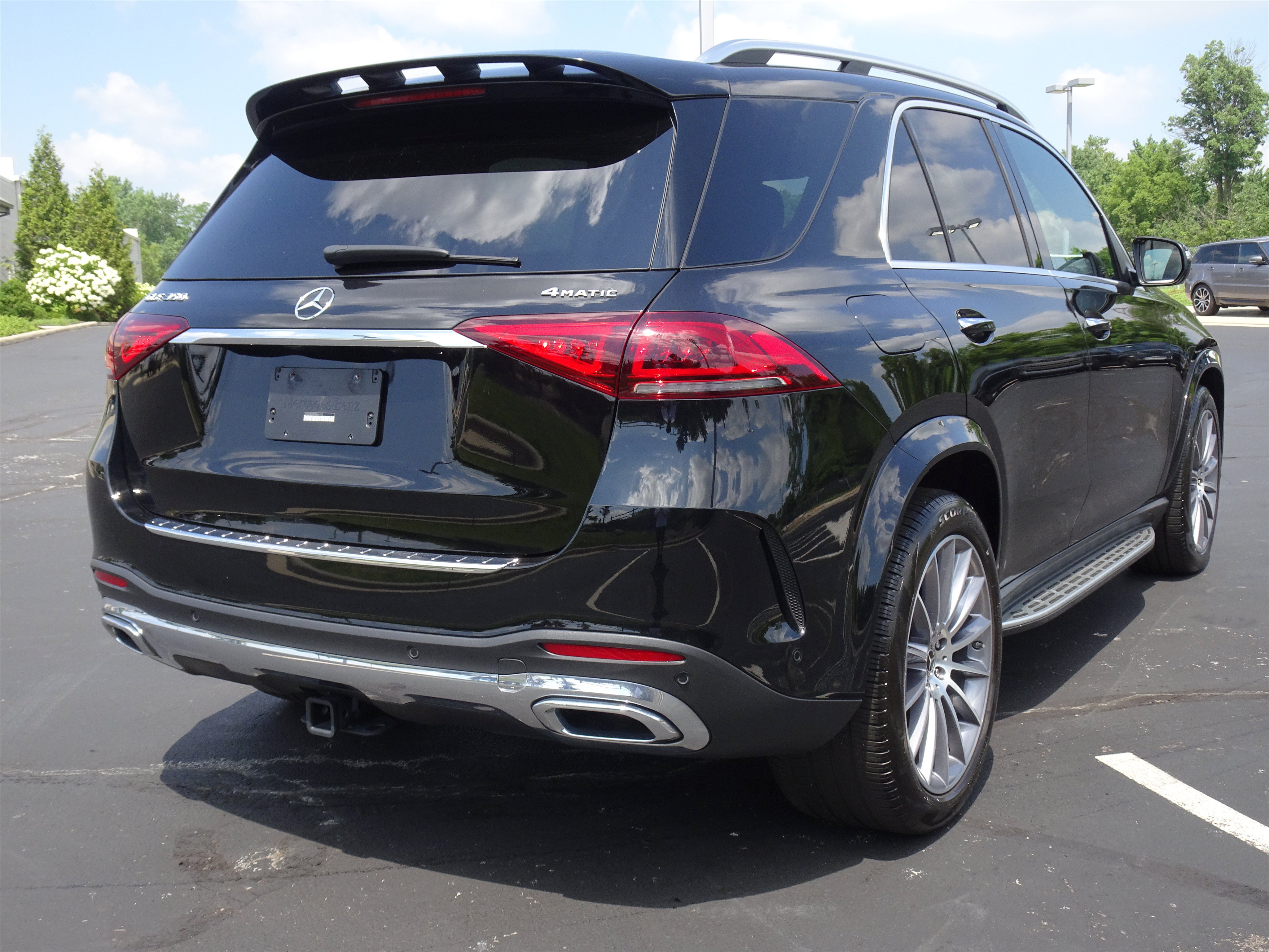 Used 2023 Mercedes-Benz GLE 350 4MATIC image 10