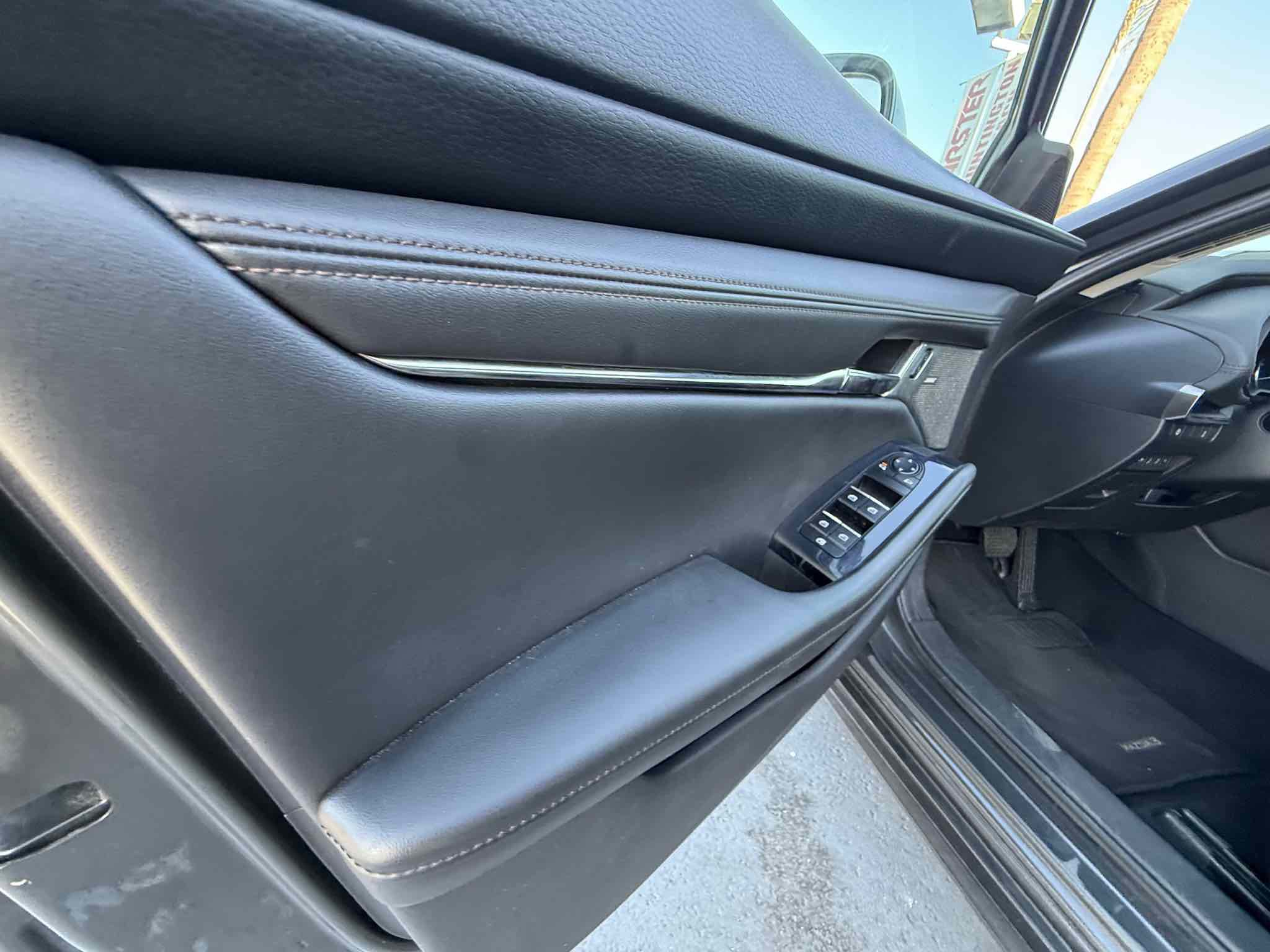 Used 2019 MAZDA MAZDA3 Sedan w/ Preferred Package image 78