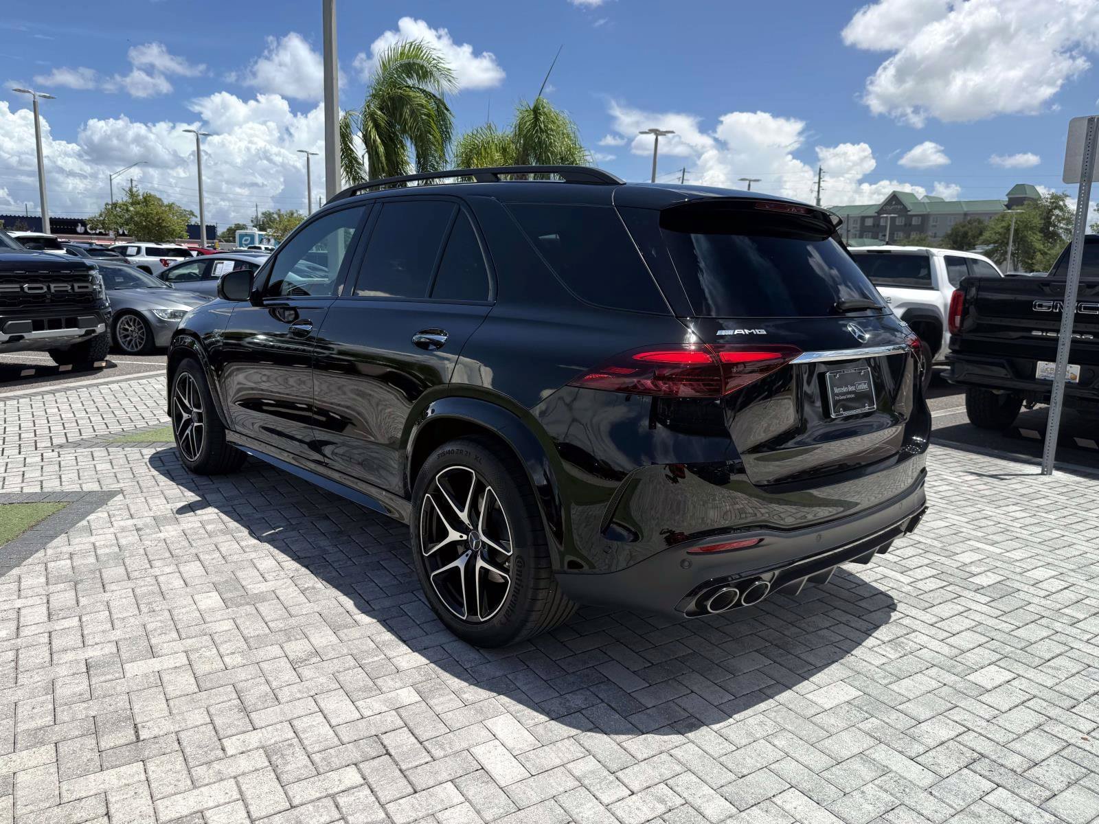 Certified 2026 Mercedes-Benz GLE 53 AMG 4MATIC image 4