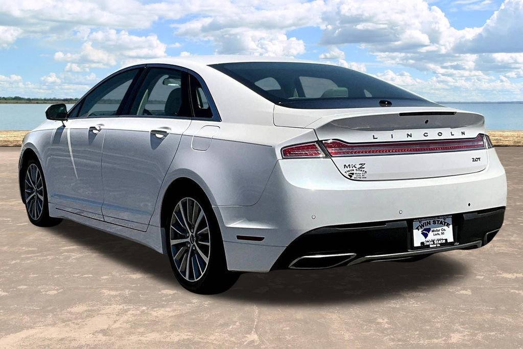 Used 2019 Lincoln MKZ Premiere FWD image 5