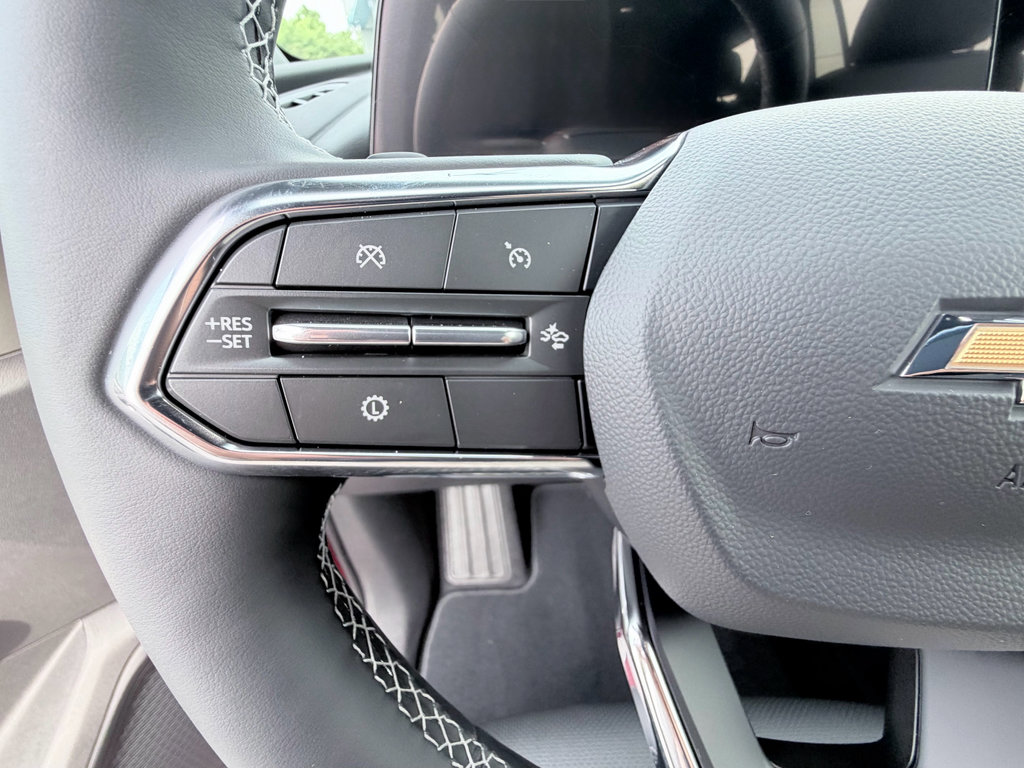 New 2026 Chevrolet Traverse LT FWD image 14