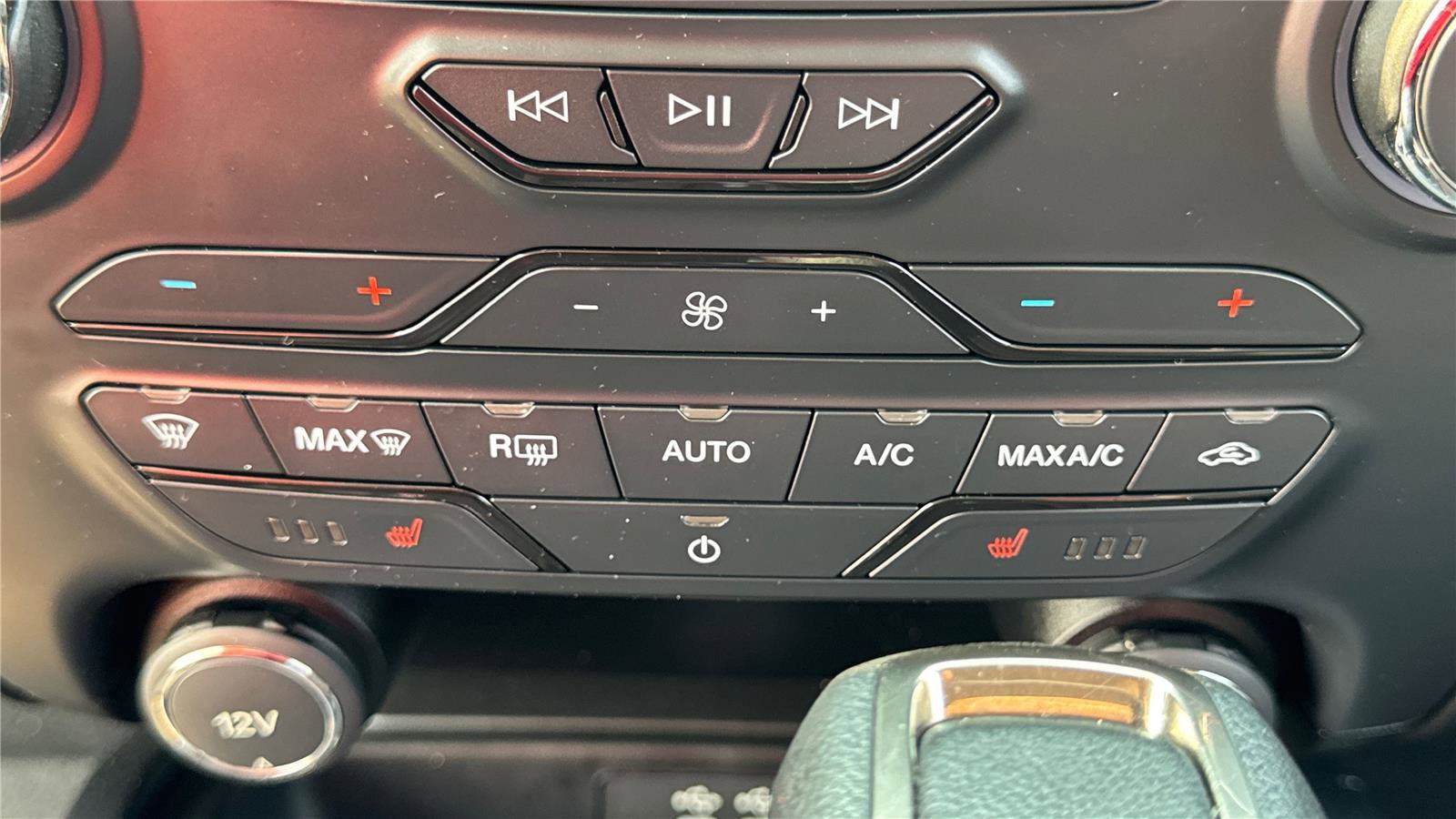 Used 2020 Ford Ranger XLT w/ Equipment Group 302A Luxury image 24