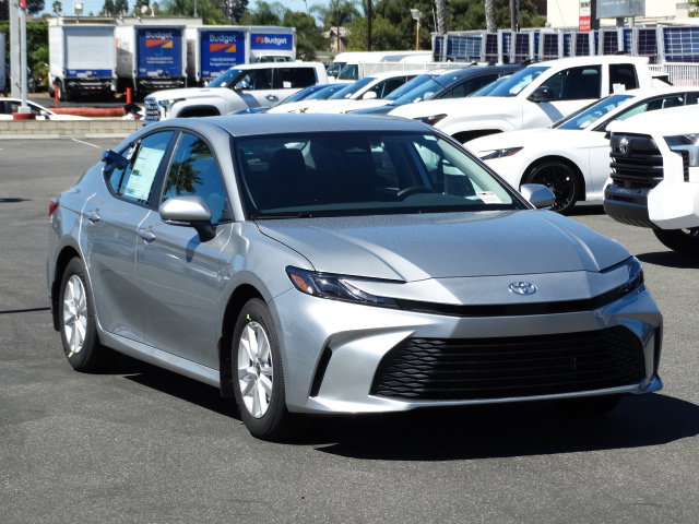 New 2026 Toyota Camry LE FWD image 2
