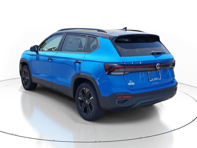 New 2026 Volkswagen Taos SE FWD image 3