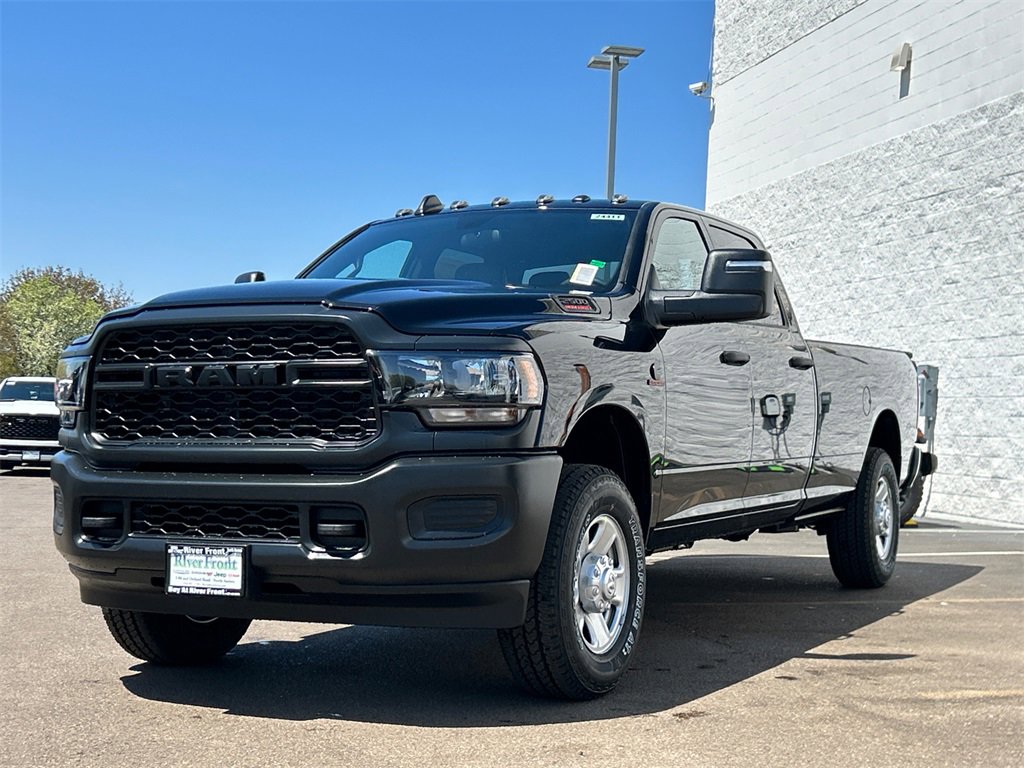 New 2024 RAM 2500 Tradesman w/ Snow Chief Group image 4