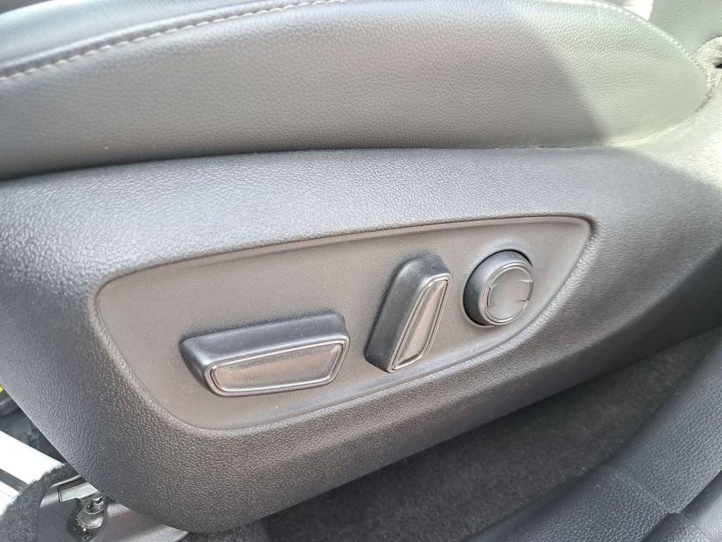 Used 2023 Toyota Highlander XSE image 20