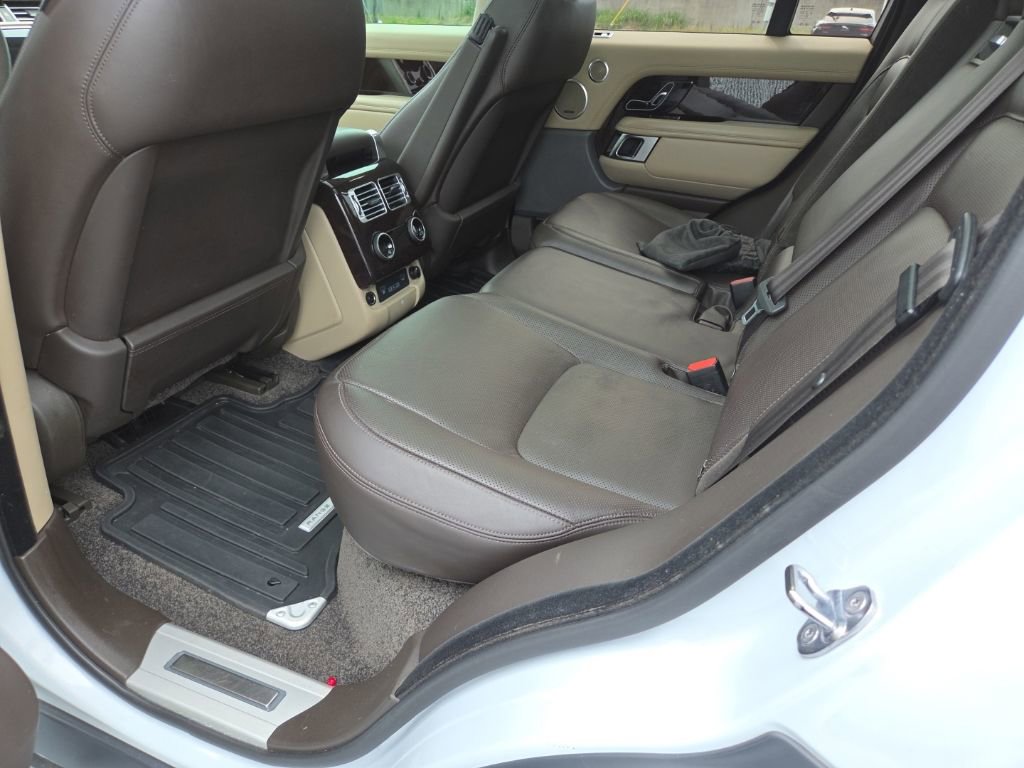 Used 2019 Land Rover Range Rover HSE AWD/4WD image 11