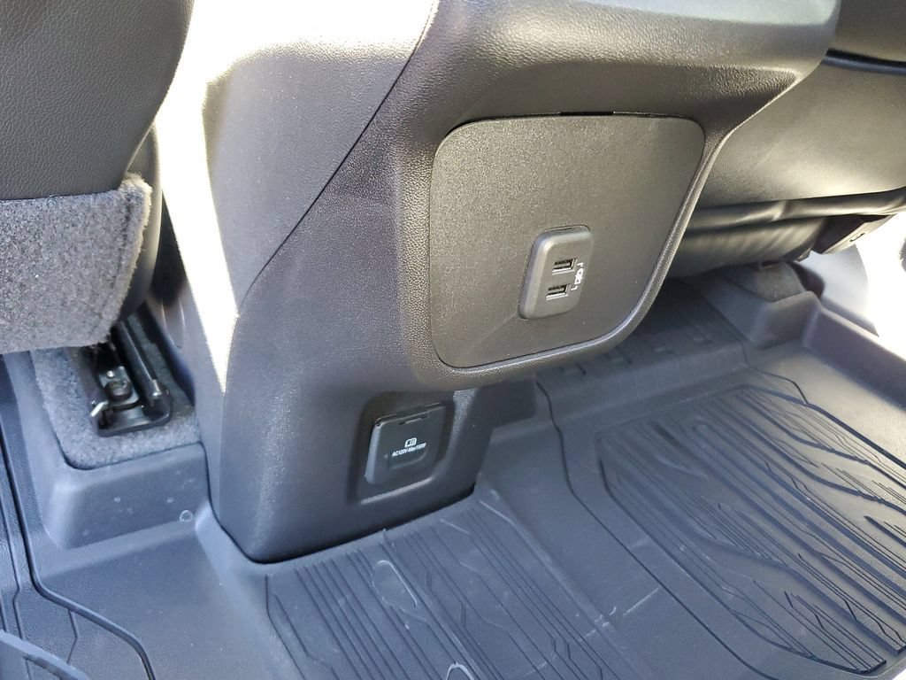 Used 2024 GMC Terrain SLT w/ LPO, Floor Liner Package AWD/4WD image 11