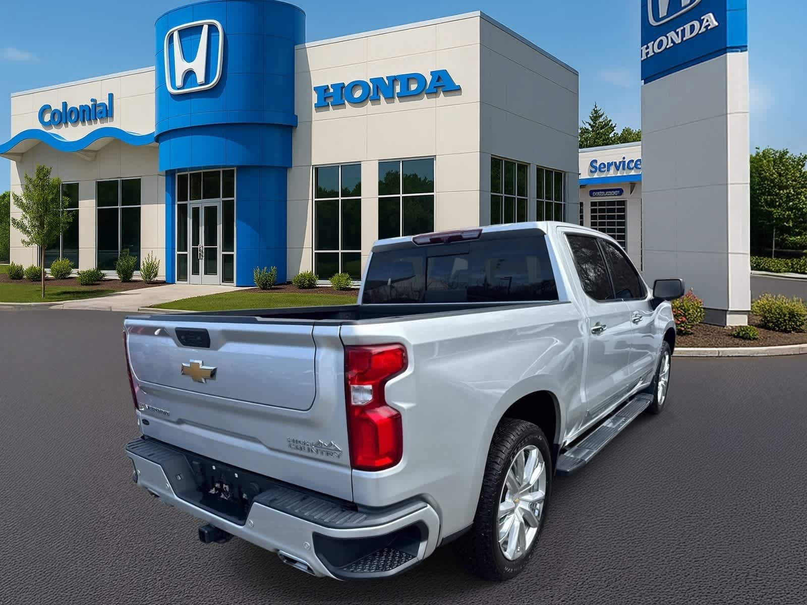 Used 2022 Chevrolet Silverado 1500 High Country AWD/4WD image 6