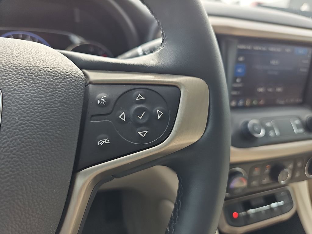 Used 2023 GMC Acadia Denali FWD image 23