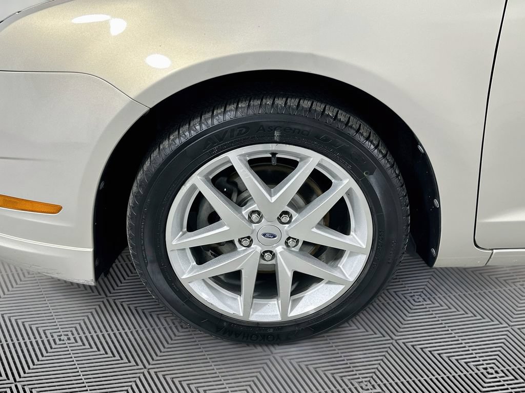 Used 2010 Ford Fusion SEL FWD image 25